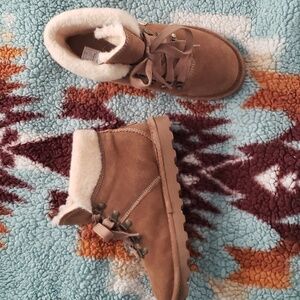 Bear Paw Kerri Brown Suede Lace Up Booties Size 9